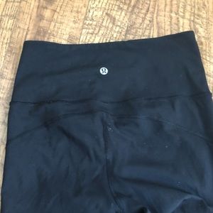 Lululemon crops